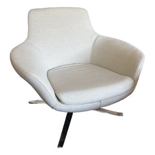 Coalesse by Steelcase Lounge Swivel Chair – Pearson Lloyd – Ivory Upholstery For Sale