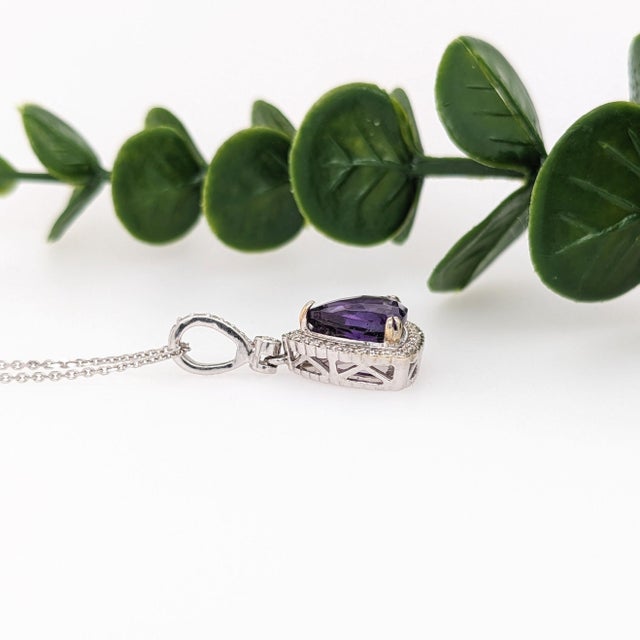 Amethyst Pendant With Natural Diamond Accents: Solid 14k Gold, Trillion 9mm For Sale In Columbus - Image 6 of 8