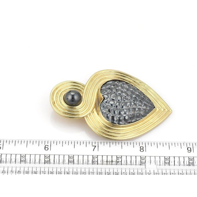 Gucci Convertible Hematite 18k Gold Heart Pendant Pin Necklace! For Sale In Miami - Image 6 of 6