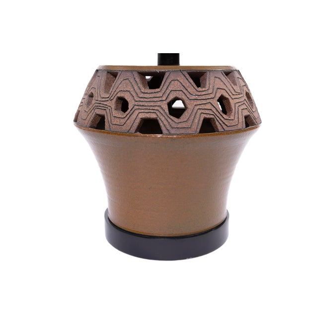 Raul Coronel 1960s Raul Coronel Large-Scale Ceramic Table Lamp For Sale - Image 4 of 6