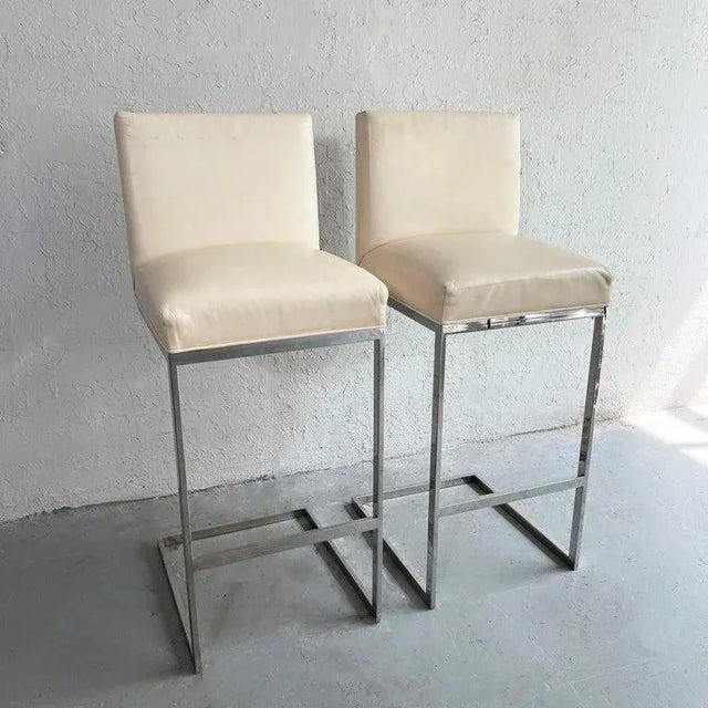 1980s Minimal Leather Chrome Cantilever Bar Stools - Set of 2 For Sale In New York - Image 6 of 9