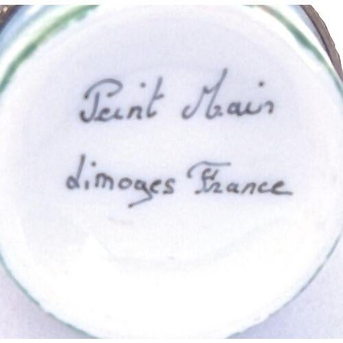 Early 20th Century Vintage Porcelain Farm Maiden-Themed Limoges Box For Sale - Image 5 of 5