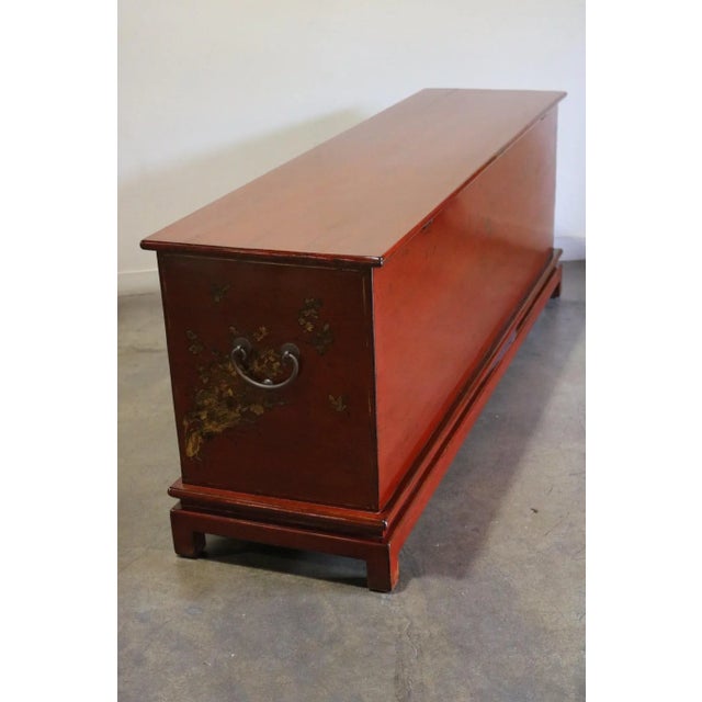 1920s Vintage Red Lacquered Trunk For Sale - Image 4 of 12
