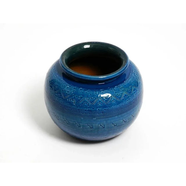 Mid-Century Modern Ceramic Rimini Blu Vase by Aldo Londi for Bitossi, Italy, 1960s For Sale - Image 3 of 16