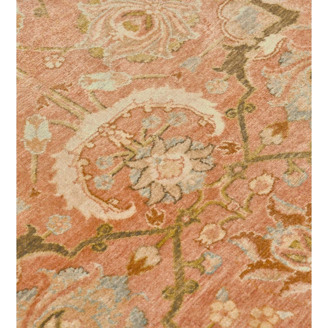 Handwoven by master weavers in Pakistan, this beautiful brand new work of art features an exceptioal workmanship and color...