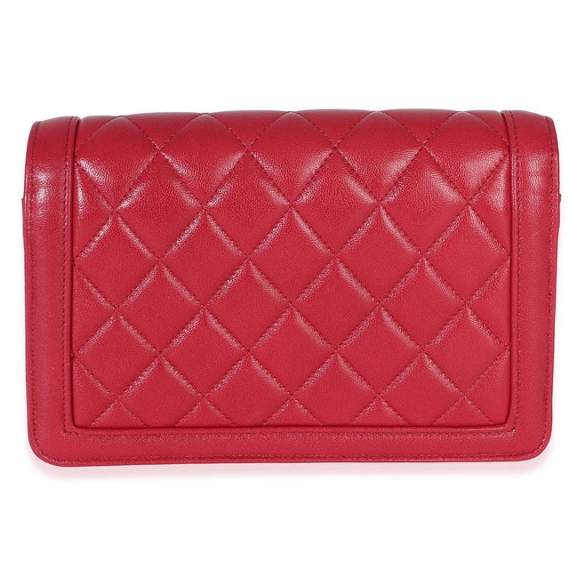 Chanel Red Quilted Lambskin Hold The Line CC Wallet On Chain For Sale - Image 4 of 9