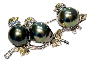 Bochic “Orient” Vintage Sapphire & Black South Sea Pearl Brooch Set In 18K & Sil
