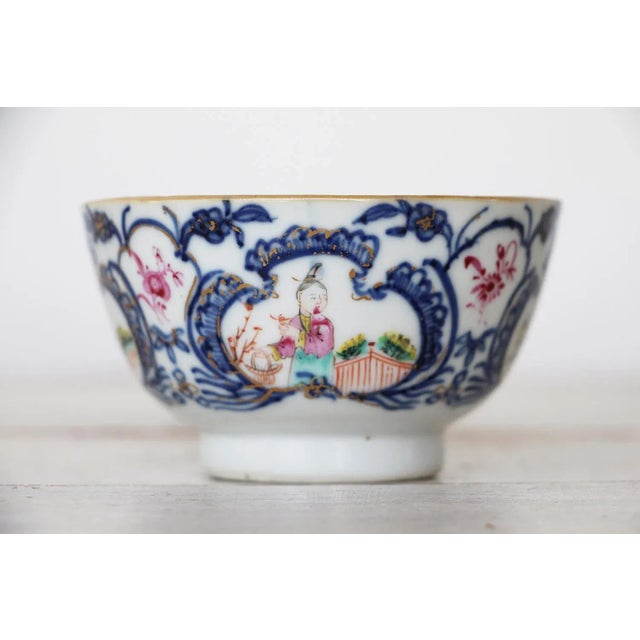 18th Century Qianlong Porcelain Bowl Depicting Scenes For Sale - Image 4 of 13