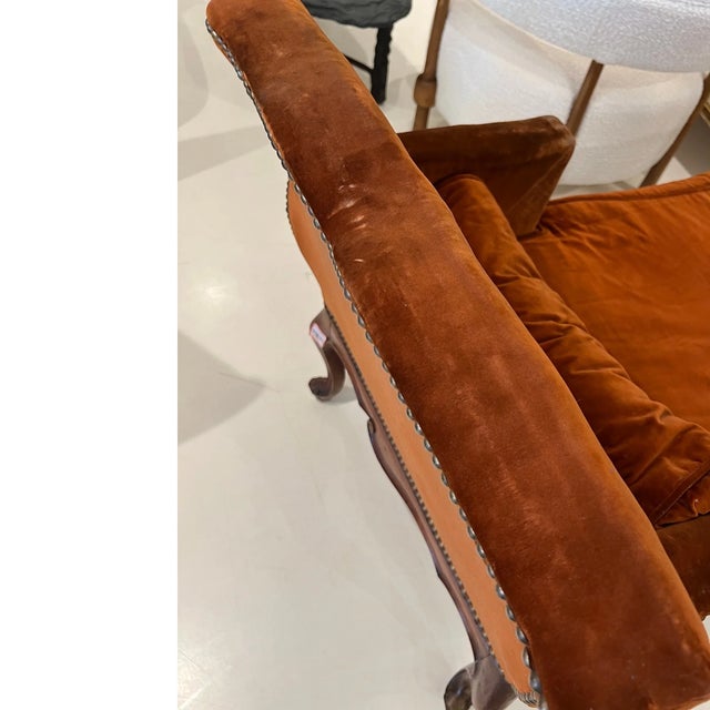 18th Century Venetian Walnut Chaise For Sale - Image 9 of 9