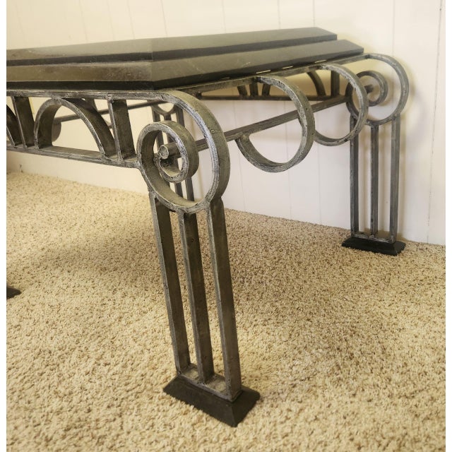 Late 20th Century French Art Deco Style Iron and Marble End Table For Sale - Image 4 of 13