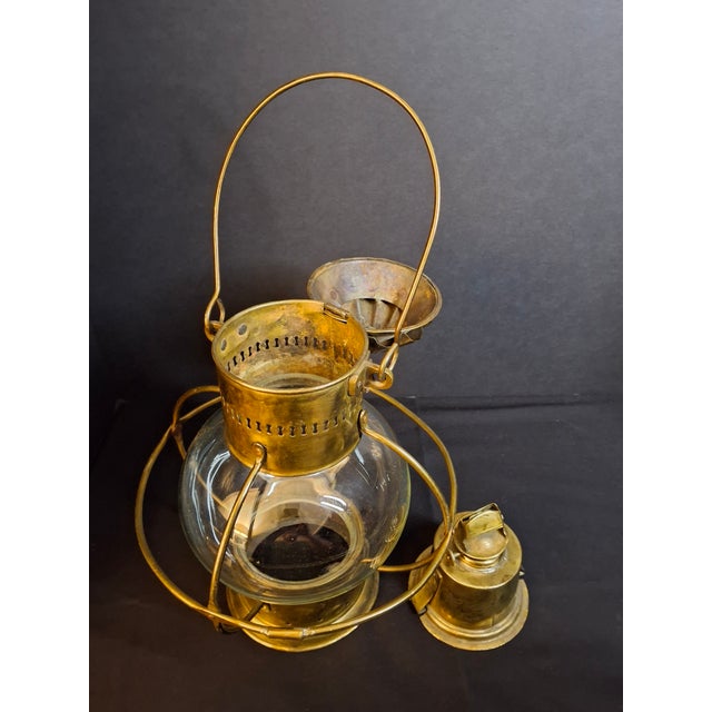 Antique Brass Onion Globe Ship Marine Lantern Sherwoods Burner C. 1870s Matthew J King Provenanceer For Sale In Boston - Image 6 of 17