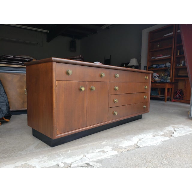 Vintage 1950's Edward Wormley for Dunbar Lacquered Mahogany Chest For Sale - Image 11 of 12