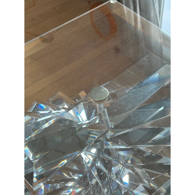 Transparent Pair Vintage Mid-Century Modern Stacked Lucite Helix Spiral Tables For Sale - Image 8 of 9