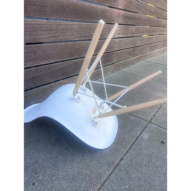 2000 - 2009 Mid Century Modern Eames Chair For Sale - Image 5 of 7