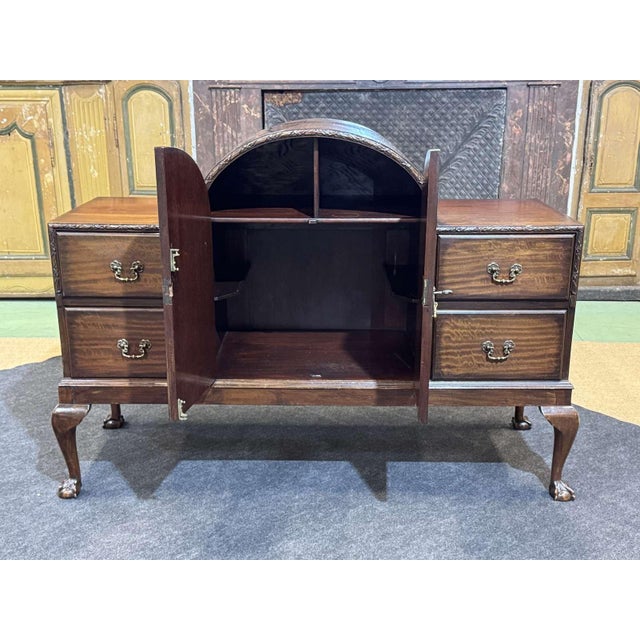 English Buffet Bar in Walnut and Mahogany, 1930s For Sale - Image 17 of 18