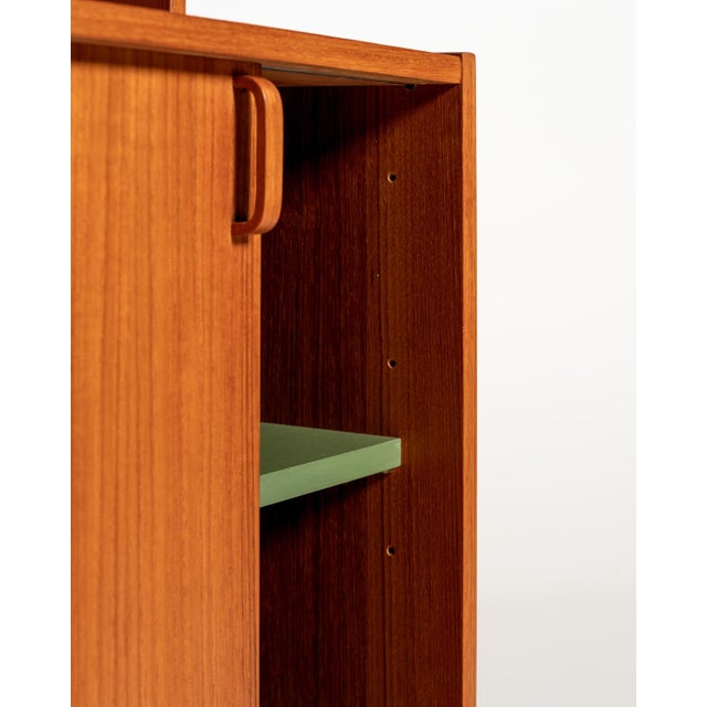 Wood Bookcase with Glass Cabinet by Bertil Fridhagen for Bodafors, 1960s For Sale - Image 7 of 10