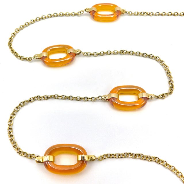1970s 14k Gold and Amber Glass Oval Link Station Necklace Chain For Sale - Image 4 of 9