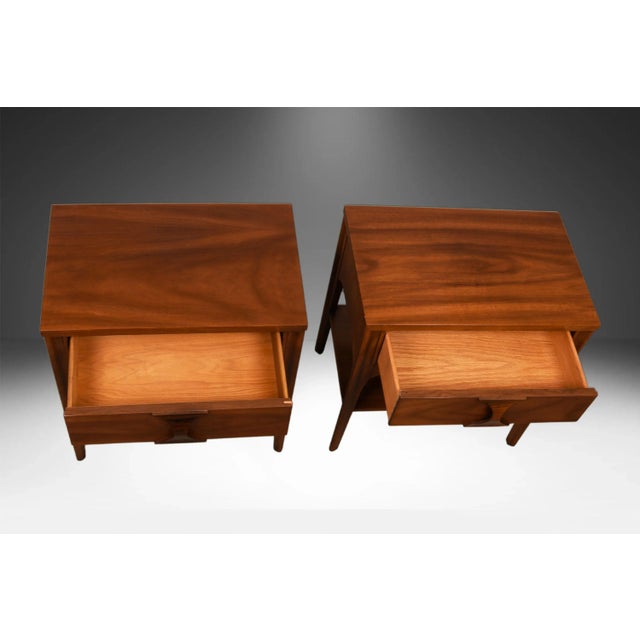 Pair Kent Coffey Perspecta Rosewood Pecan Nightstands Tables For Sale - Image 10 of 13
