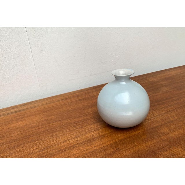 Mid-Century Minimalist Vase, 1960s, in Very Good conditions. Designed 1960 to 1969