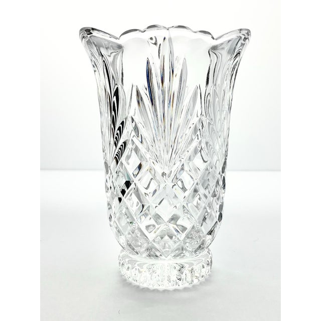 Vintage Tulip Flared Scalloped Footed Crystal Vase 6 3/4” Fan & Cross-Cross Cuts Excellent condition. No chips, cracks, or...