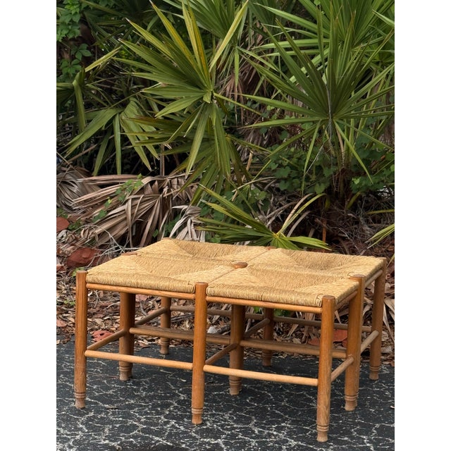 1950s Vintage Pair of Handwoven Rush Seat Benches in Solid Oak – French Country Style For Sale - Image 5 of 9