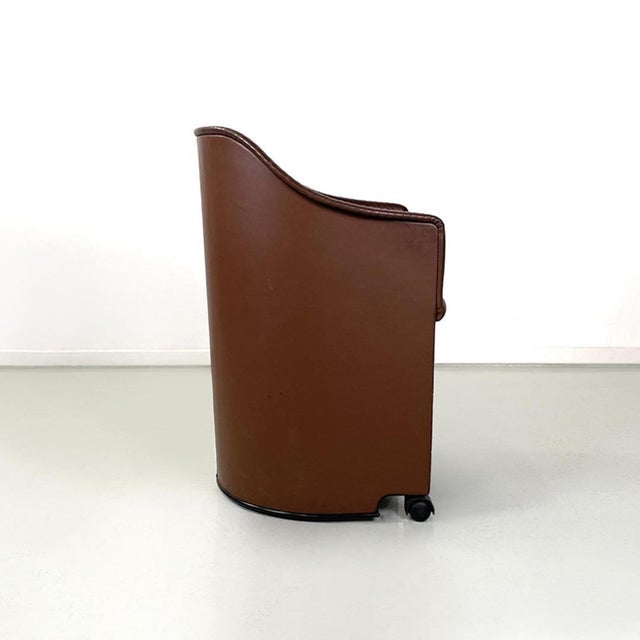 Italian Modern Artona Armchair attributed to Afra and Tobia Scarpa for Maxalto, 1980s For Sale - Image 4 of 16