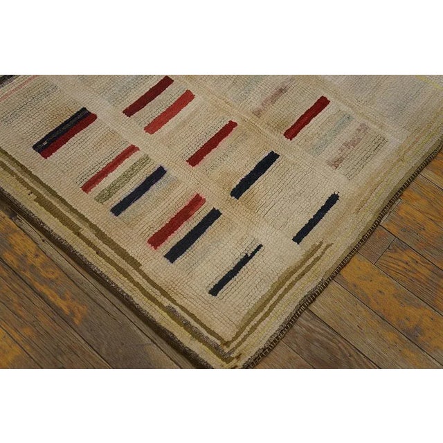 Textile 1920s Tan Ecru Stripe Folk Art Antique American Hooked Rug 4'8" X 6'6" Woven Wool Carpet For Sale - Image 7 of 10