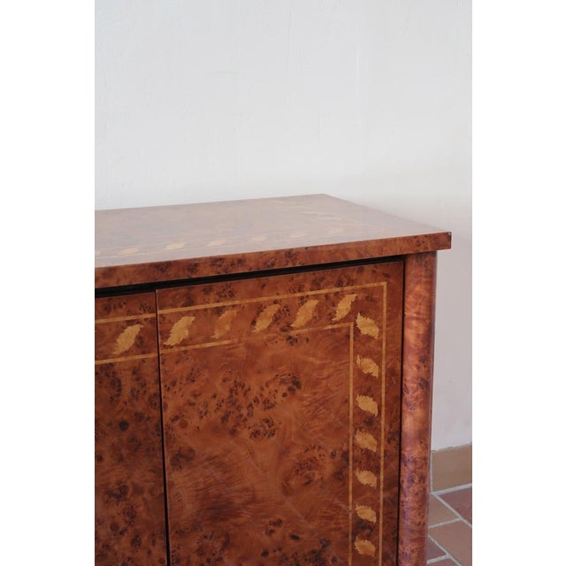 Mid-Century Modern Italian Burl Elm and Marquetry Sideboard, 1970s For Sale - Image 3 of 15