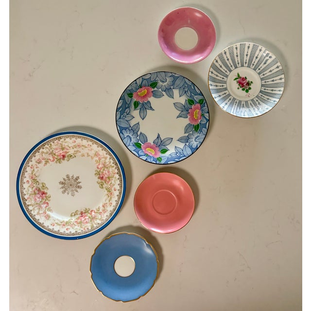 Early 20th Century Limoges Blue, Gold, and Pink Roses Desert Plate and Saucer Wall Plate Curation- Set of 6 For Sale - Image 9 of 10