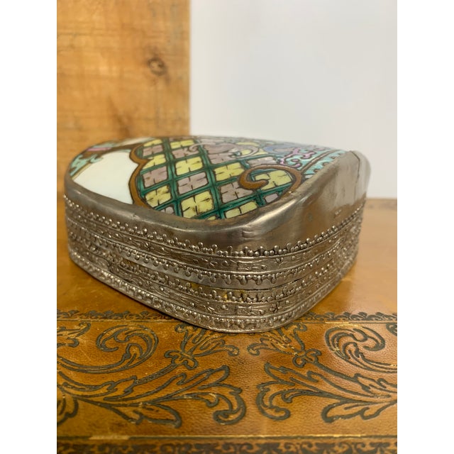Vintage Late 20th Century Chinese Porcelain Shard & Repousse Nickel Silver Trinket Box For Sale - Image 4 of 5