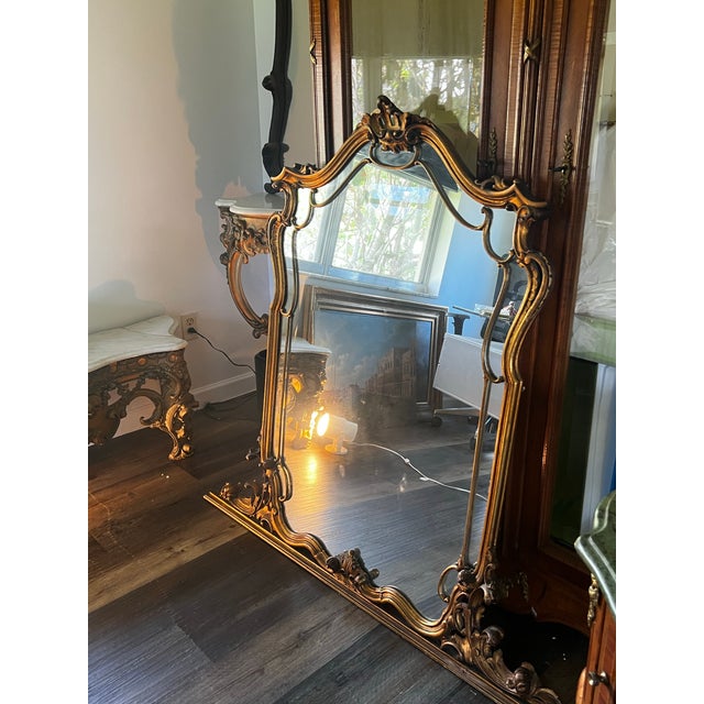 French Antique Louis XV Giltwood Mantle Mirror For Sale - Image 4 of 12