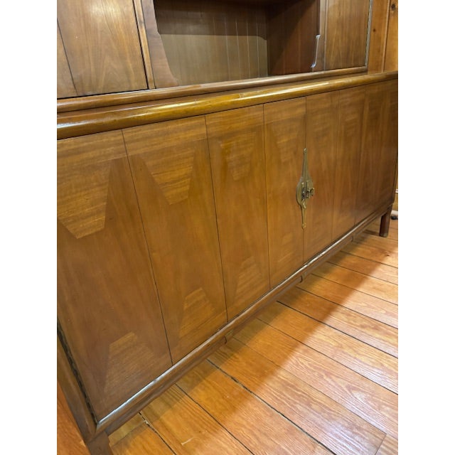 1950s Walnut Chinoserie China Cabinet W/Asian Inspired Hardware For Sale - Image 9 of 11