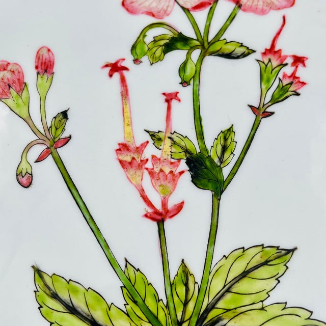 Ceramic Vintage Reticulated Floral Plates With Green and Gold Trim - Set of 3 For Sale - Image 7 of 18