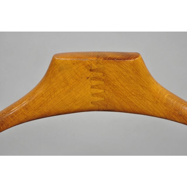 Vintage Fratelli Reguitti Italian Beech Wood 2 Tier Gentleman's Clothing Valet For Sale In Philadelphia - Image 6 of 16