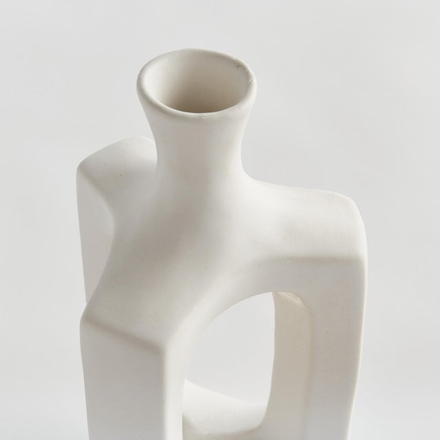 Kenneth Ludwig Chicago Sonya Vase Medium For Sale - Image 4 of 7