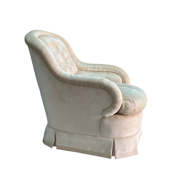 Champagne 1990s Pair Hollywood Regency Baker Furniture Company Slipper Chairs For Sale - Image 8 of 18
