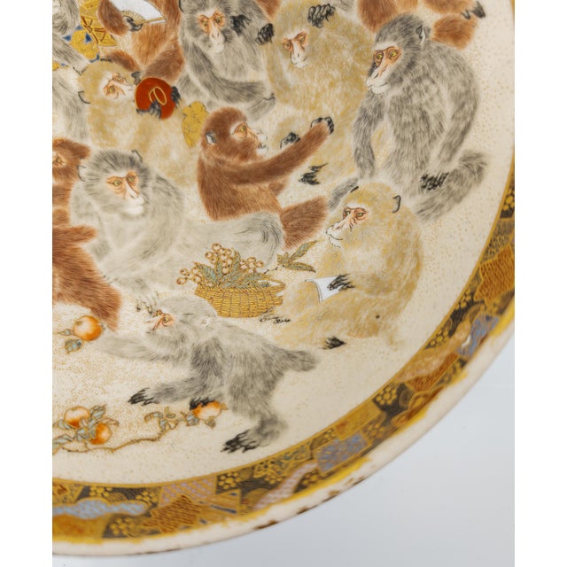 19th Century Japanese Satsuma Bowl With Monkey Decoration For Sale - Image 9 of 12