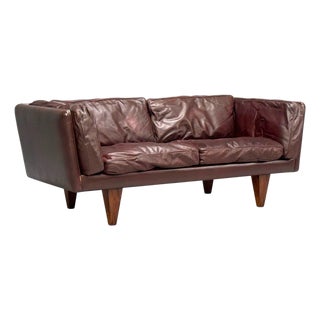 Illum Wikkelsø, Settee, Brown Leather, Rosewood, Denmark, 1960s For Sale