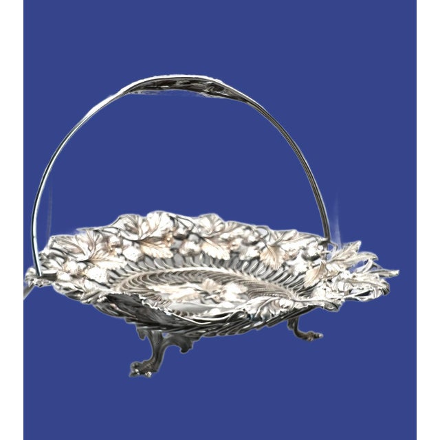 Late 19th Century Victorian English Silver Plated Strawberry Silver Basket With Handle For Sale - Image 4 of 12