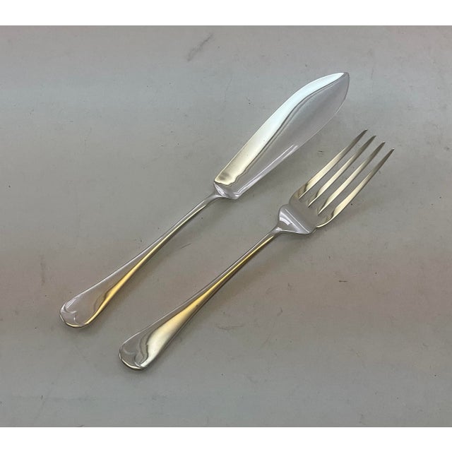 James Dixon & Sons New 1980s Complete European Cutlery Set for 12, Including Fish Eaters & Serving Pieces 129 Pieces. Old English For Sale - Image 4 of 17