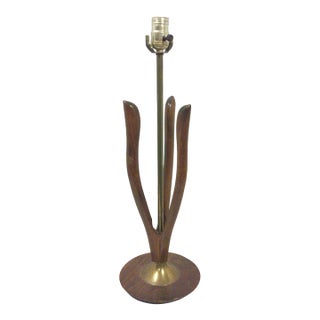1950s Mid Century Modern Sculptural Walnut Table Lamp For Sale