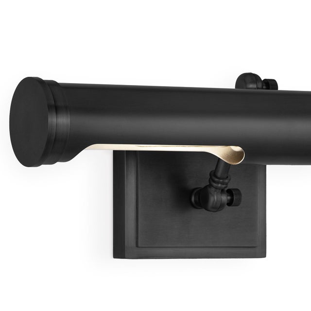Traditional Regina Andrew Tate Picture Light, Medium in Oil Rubbed Bronze For Sale - Image 3 of 6