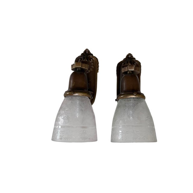 1920s 1920’s Wall Sconces With Laurel Leaves and Etched Glass Shades For Sale - Image 5 of 8