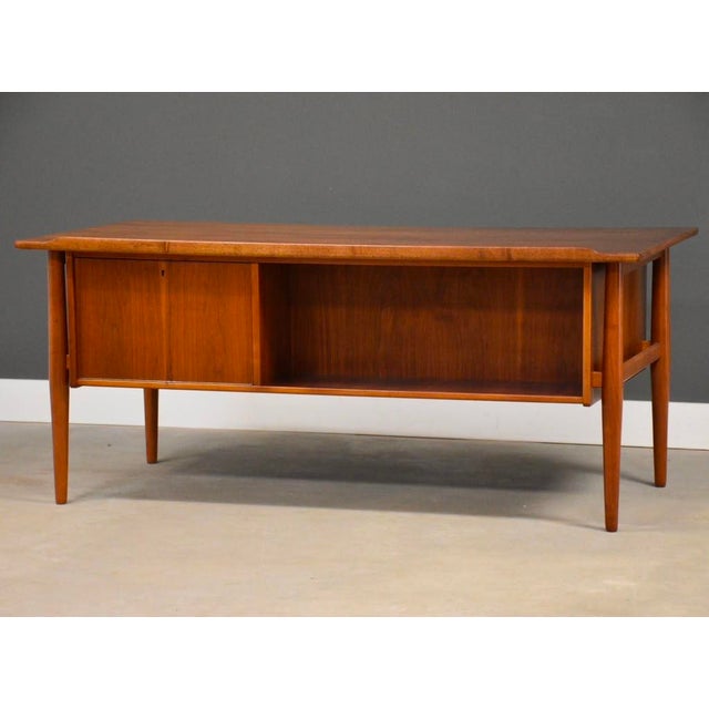 1960s 1960s Refinished Modern Walnut Floating Desk by Goran Strand for Lelangs Møbelfabrik For Sale - Image 5 of 12