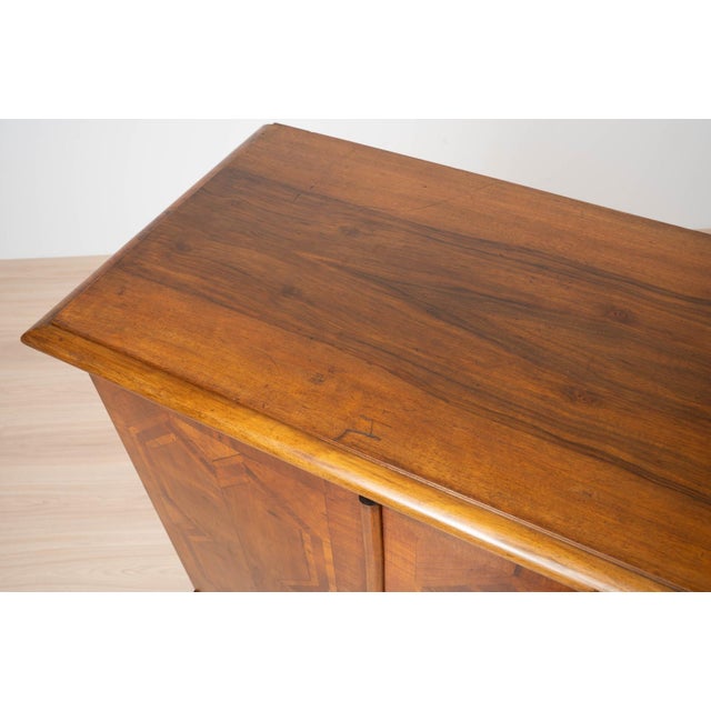 Neo-Baroque German Walnut Cocktail Cabinet, 1900s For Sale - Image 3 of 16