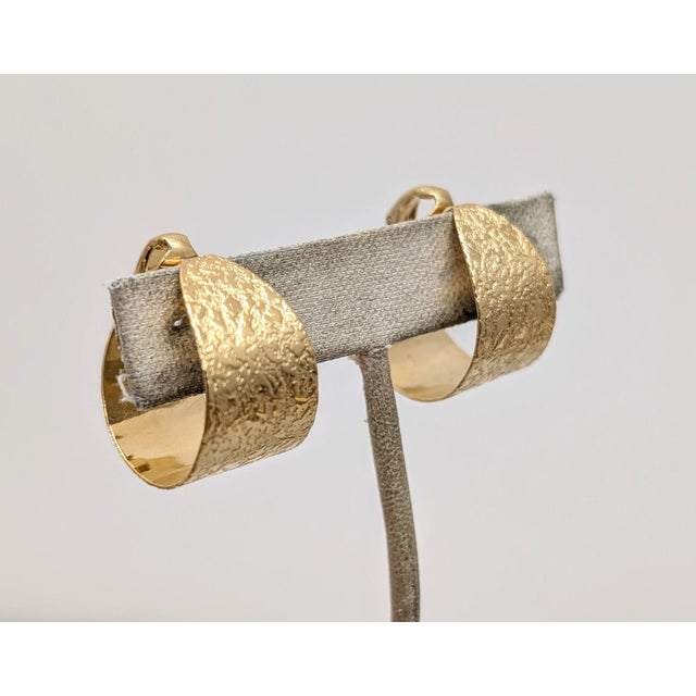 Mid-Century Modern Vintage Signed Crown Trifari Goldtone Textured Hoop Clip Earrings-2 Pieces For Sale - Image 3 of 8