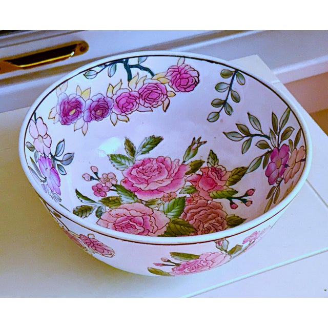 Asian Style Hand‑Painted Chinoiserie Floral Bowl For Sale - Image 4 of 8