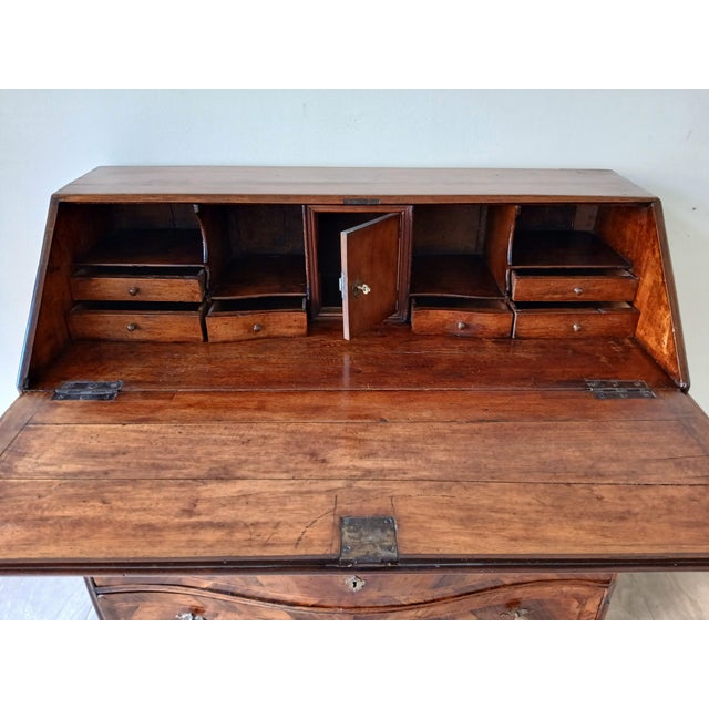 18th Century Louis XVI Drop Leaf Chest of Drawers For Sale - Image 6 of 15