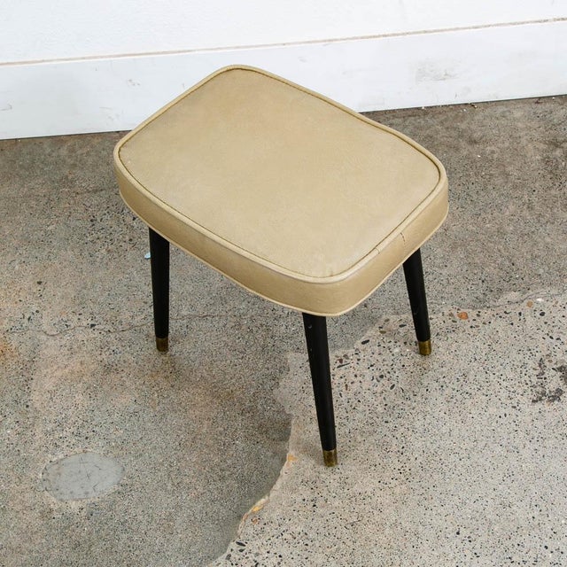 Mid Century Modern Ottoman Stool Tan Wood Vintage MCM MCM Black Rectangular For Sale In Sacramento - Image 6 of 7