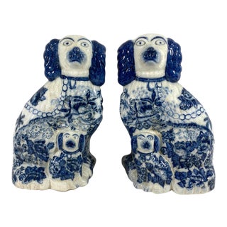 Mid 20th Century Blue & White Staffordshire Style Dogs W/ Puppies Figural Bookends - a Pair For Sale